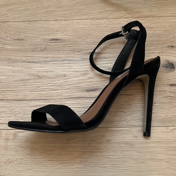 Steve Madden suede heel - Picture 3 of 3